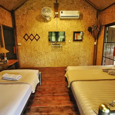 Mon Saeng Jun Homestay Ban Na Meng Exterior photo