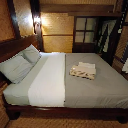 Mon Saeng Jun Homestay Ban Na Meng Exterior photo